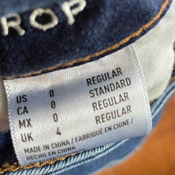 AMERICAN Eagle Dark Wash Jegging Crop Mid Rise Skinny distressed Jeans  Size 0 - Picture 8 of 12